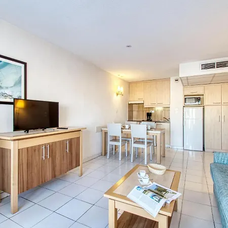 Cap Hermes-5 By Interhome